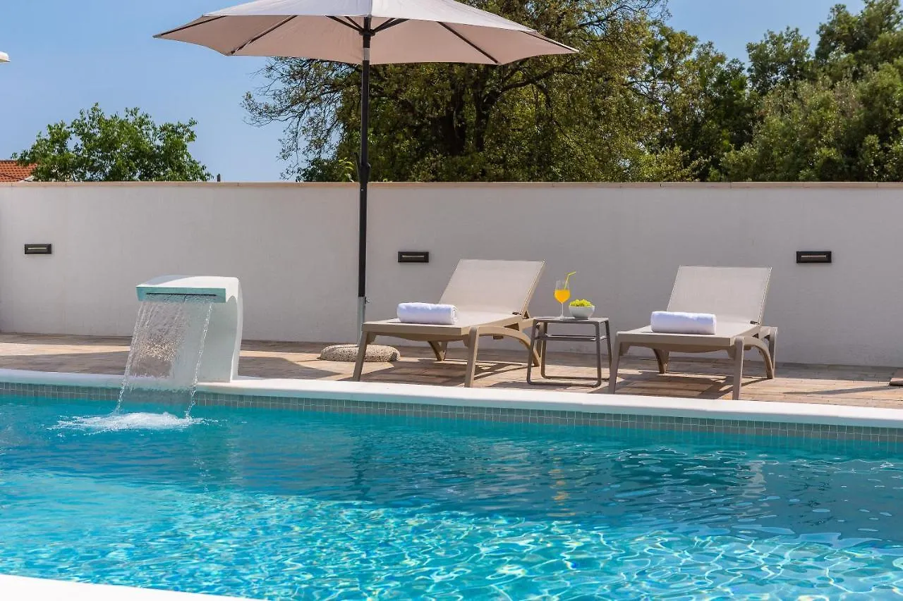 Villa Peregrine 파코스탄